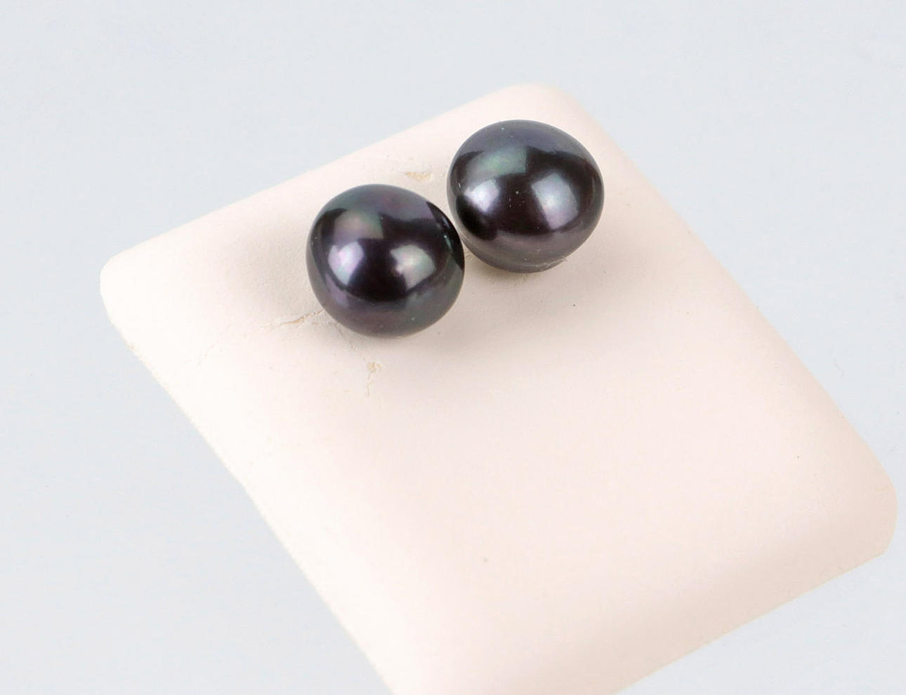 EAR STUDS with real pearls, silver 925.