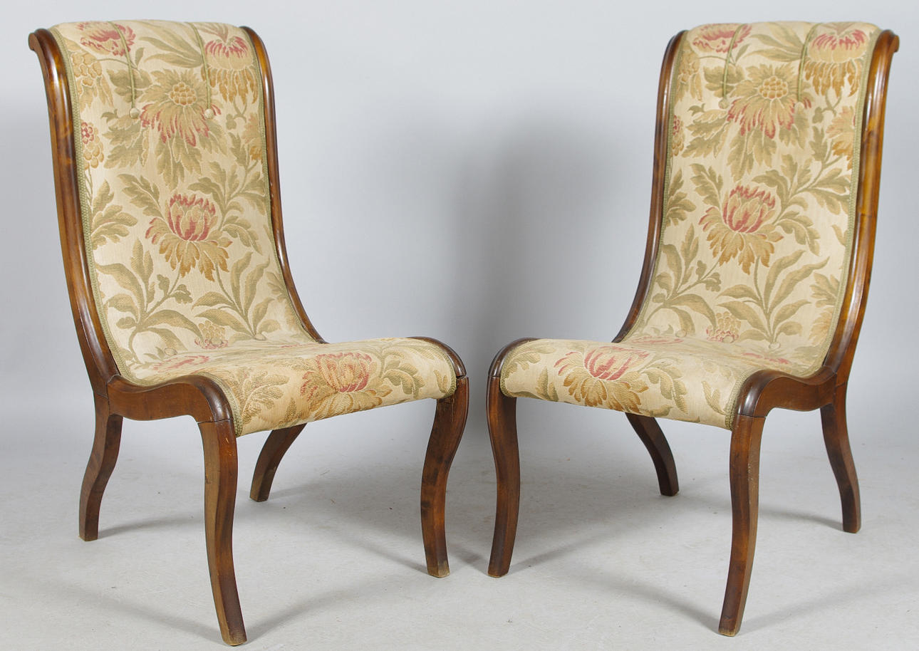 SVANHALSSTOLAR, 1 par, björk.