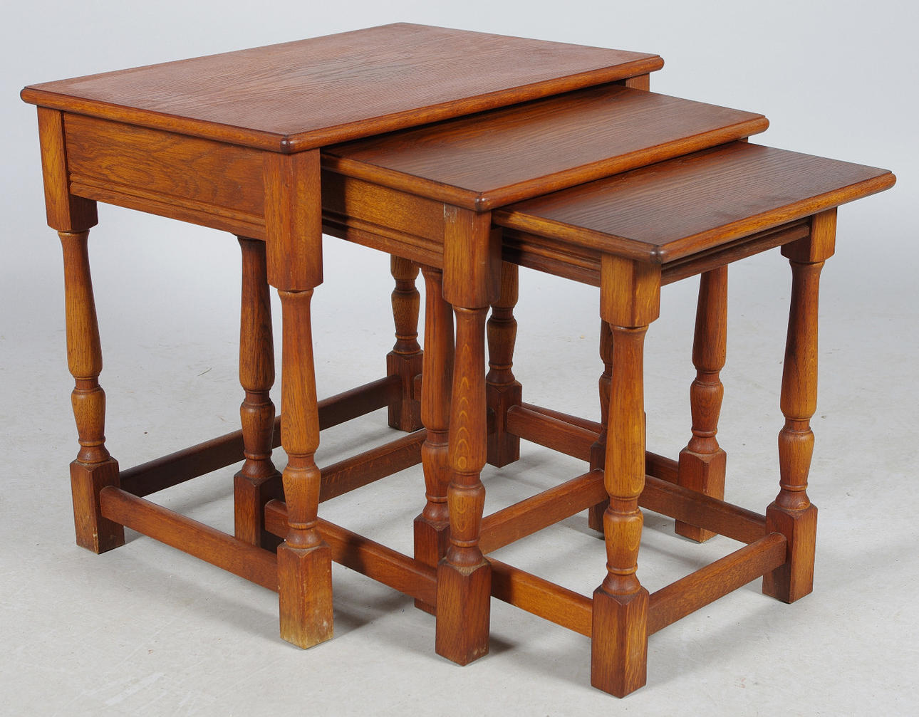 SATSBORD, 3 delar, ek, barockstil.