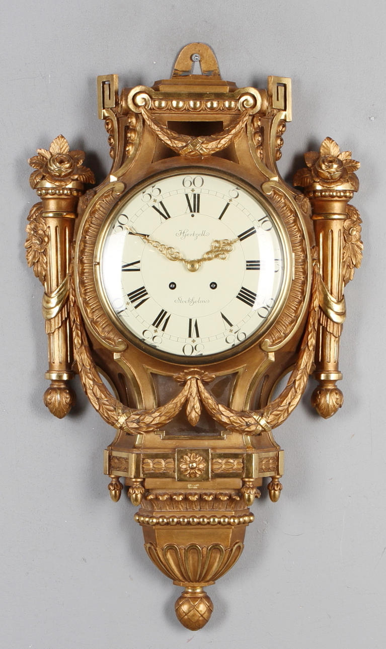 VÄGGPENDYL, gustaviansk stil, urtavla märkt Hjertzell Stockholm, 1900-tal.