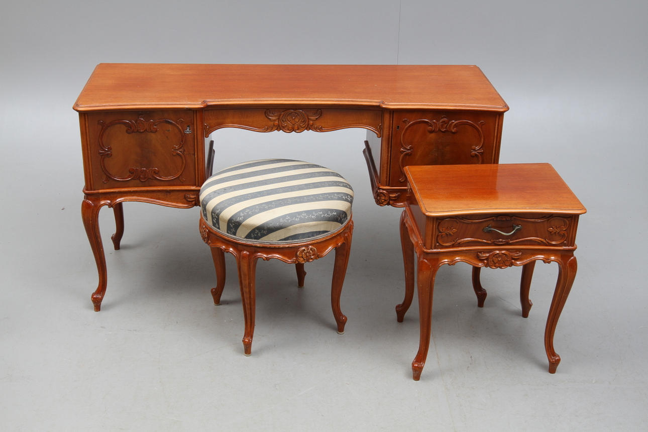 SMINKBORD, PALL, LAMPBORD, rokokostil, 1900-tal.