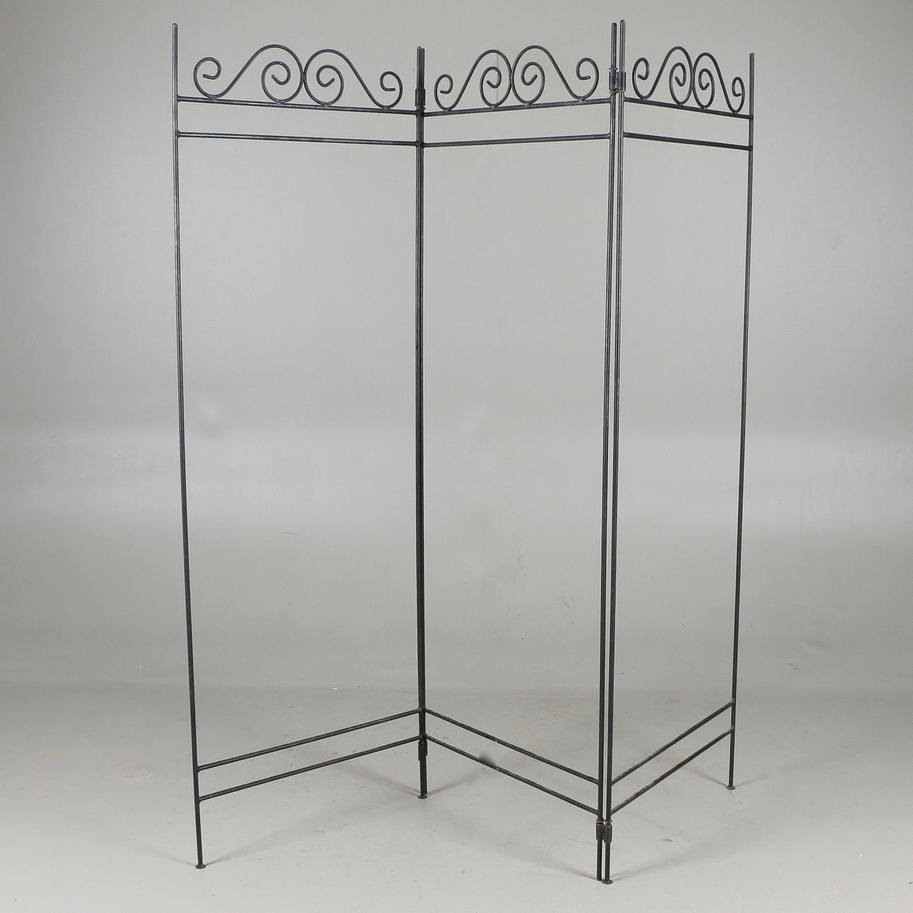 VIKVÄGG, järn, Mio, 19/2000-tal.