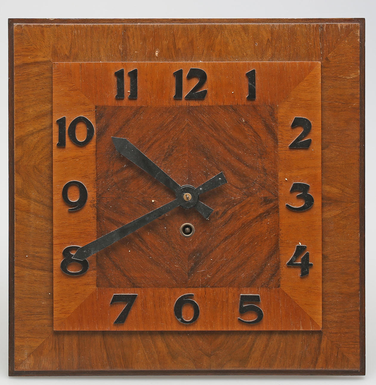 VÄGGPENDYL, Art Deco, etikettmärkt Gustav Becker, Tyskland, 1900-talets första hälft.