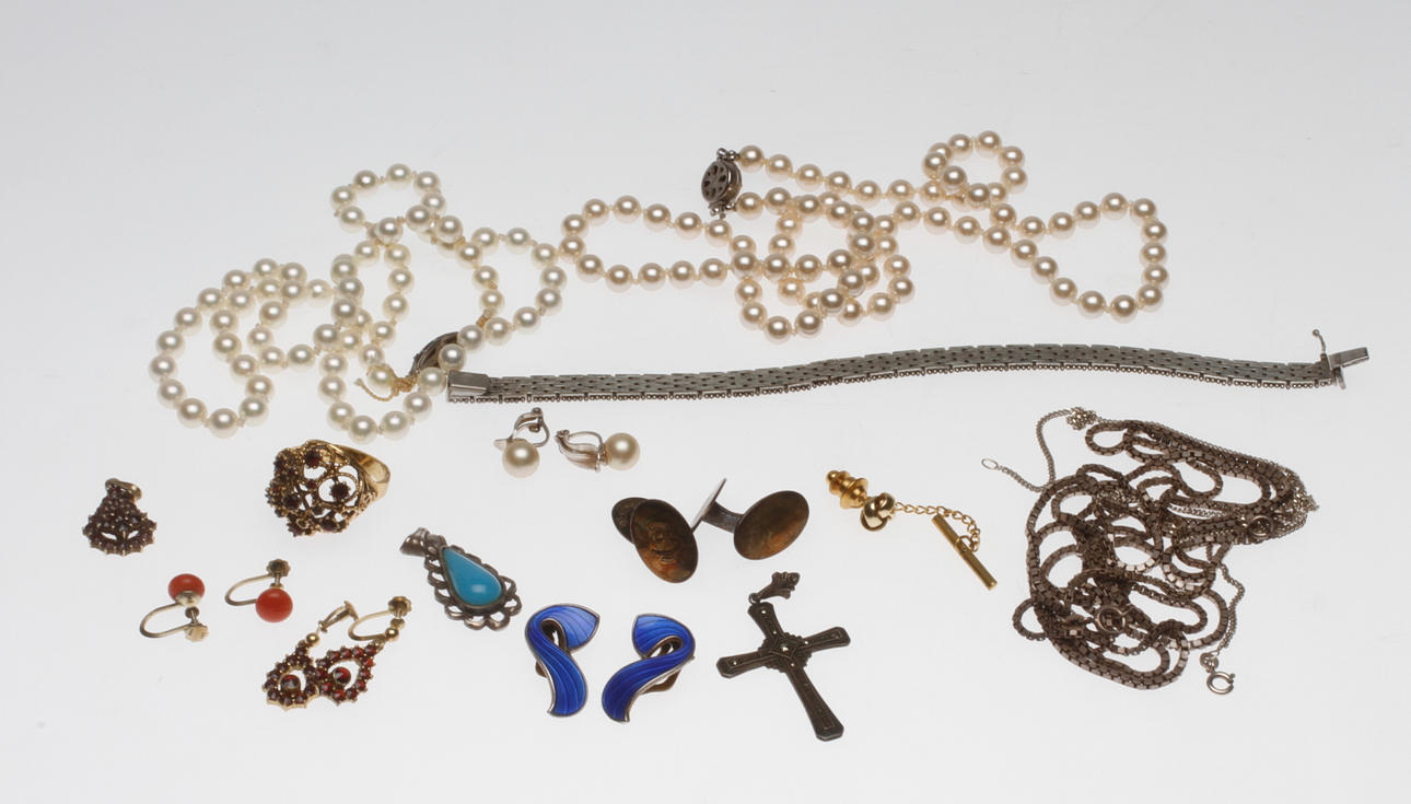 SMYCKEN bl.a. silver.