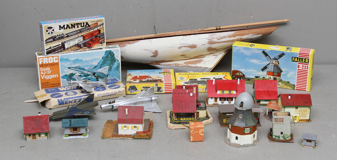 MODELLER, bl.a. Faller, Tyskland.