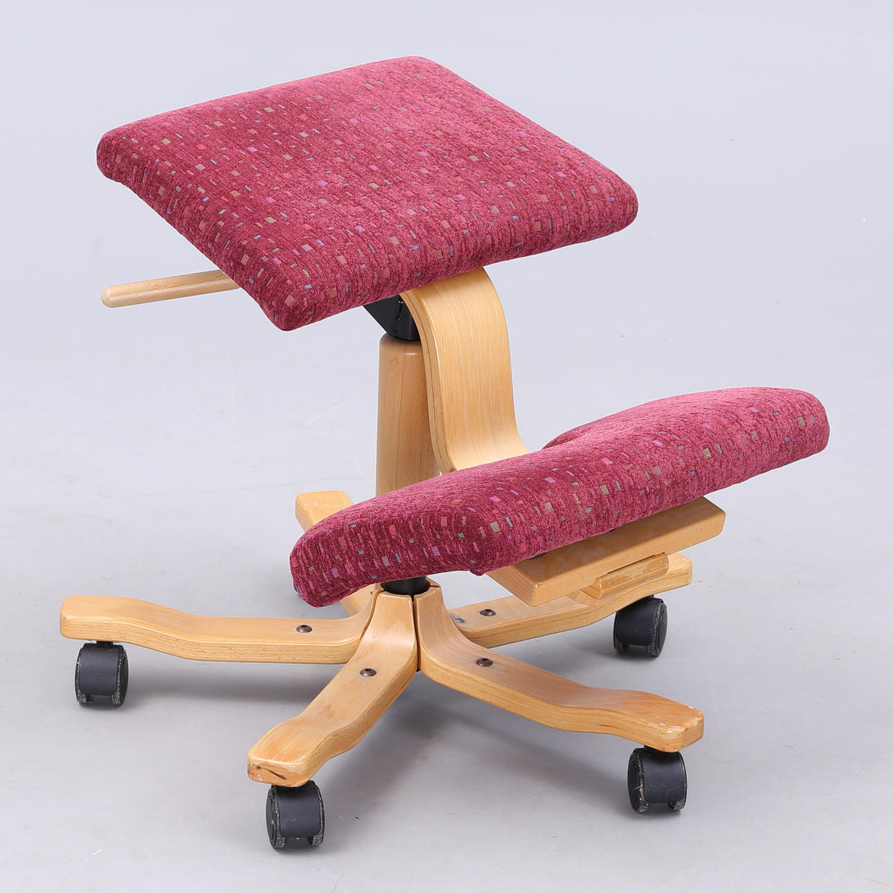 BALANSSTOL med hjul, Stokke, 2000-tal.