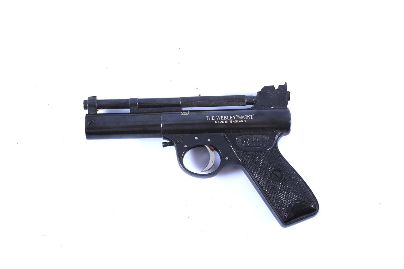 LUFTPISTOL, "The Webley" Mark 1.