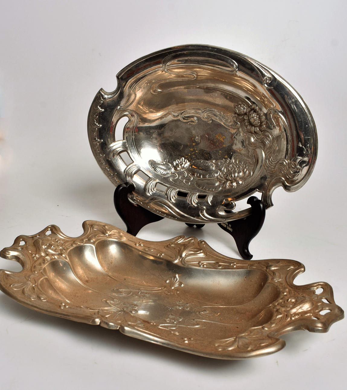 SKÅLFAT 2 st jugend 1900 talets början.