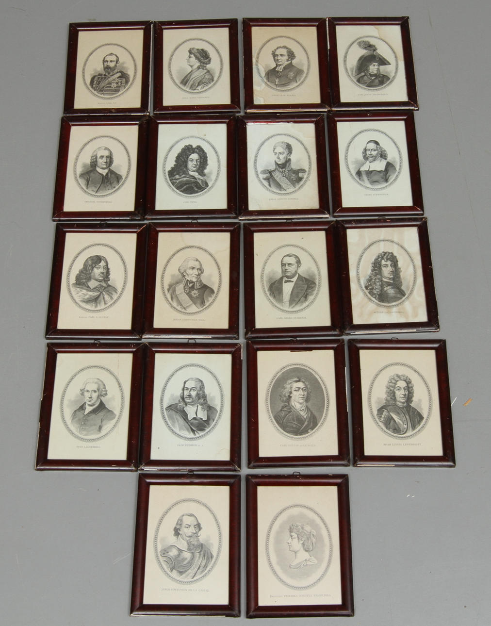 PORTRÄTTGRAVYER, 18 st, föreställande kungligheter och andra prominenta personer.