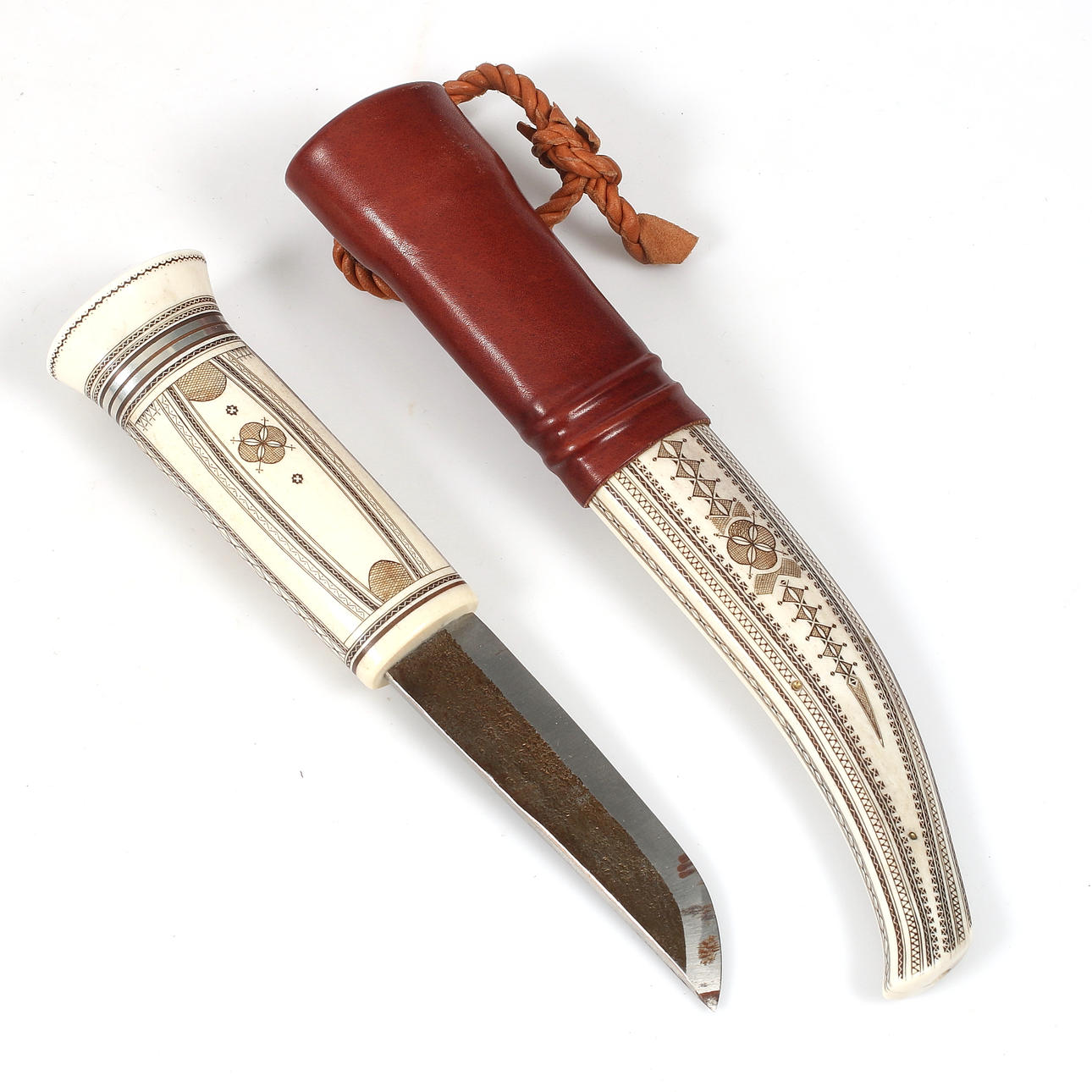 SVANTE LARSSON. Knife, half horn, Lapland, signed.
