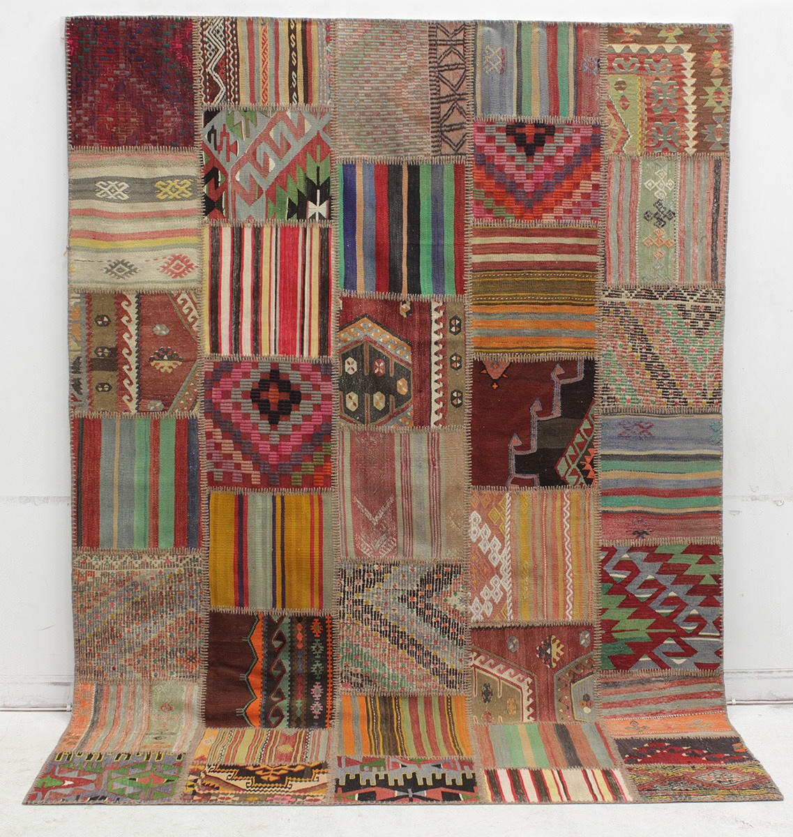 MATTA, Patchwork, Kelim, 300 x 216 cm.