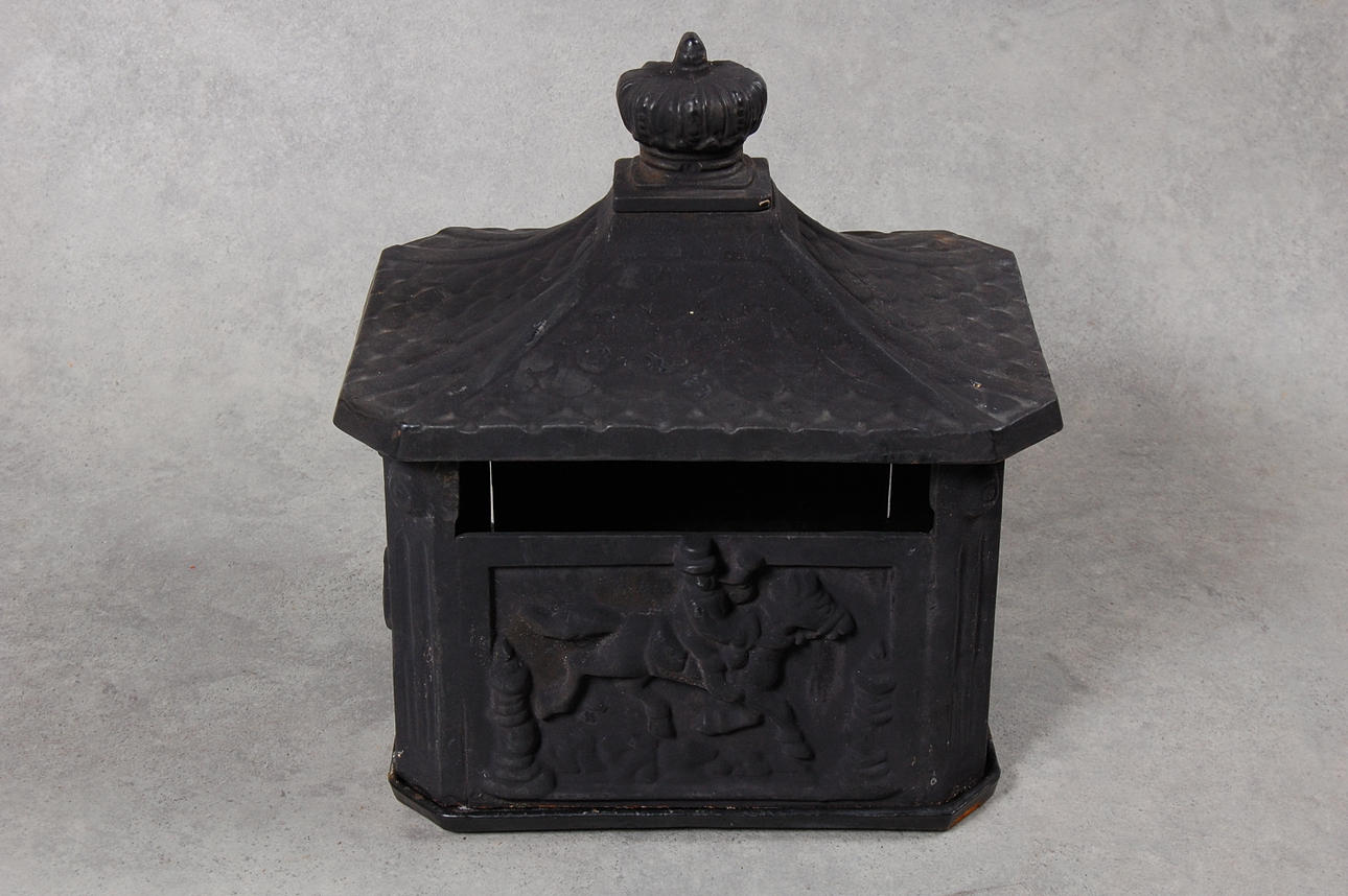 BREVLÅDA, gjutjärn.