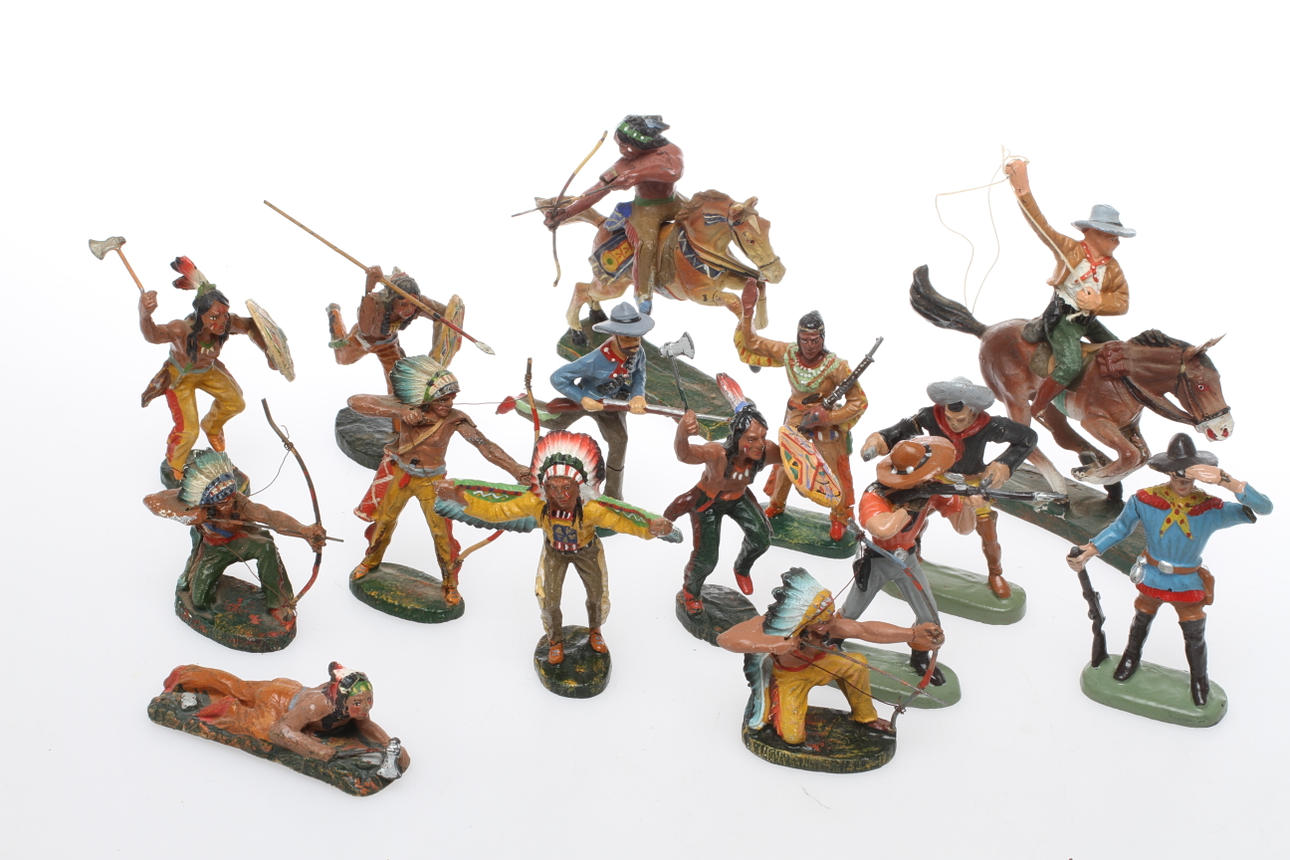 ELASTOLIN 12 WESTERNFIGURER samt 3 LEYLA.