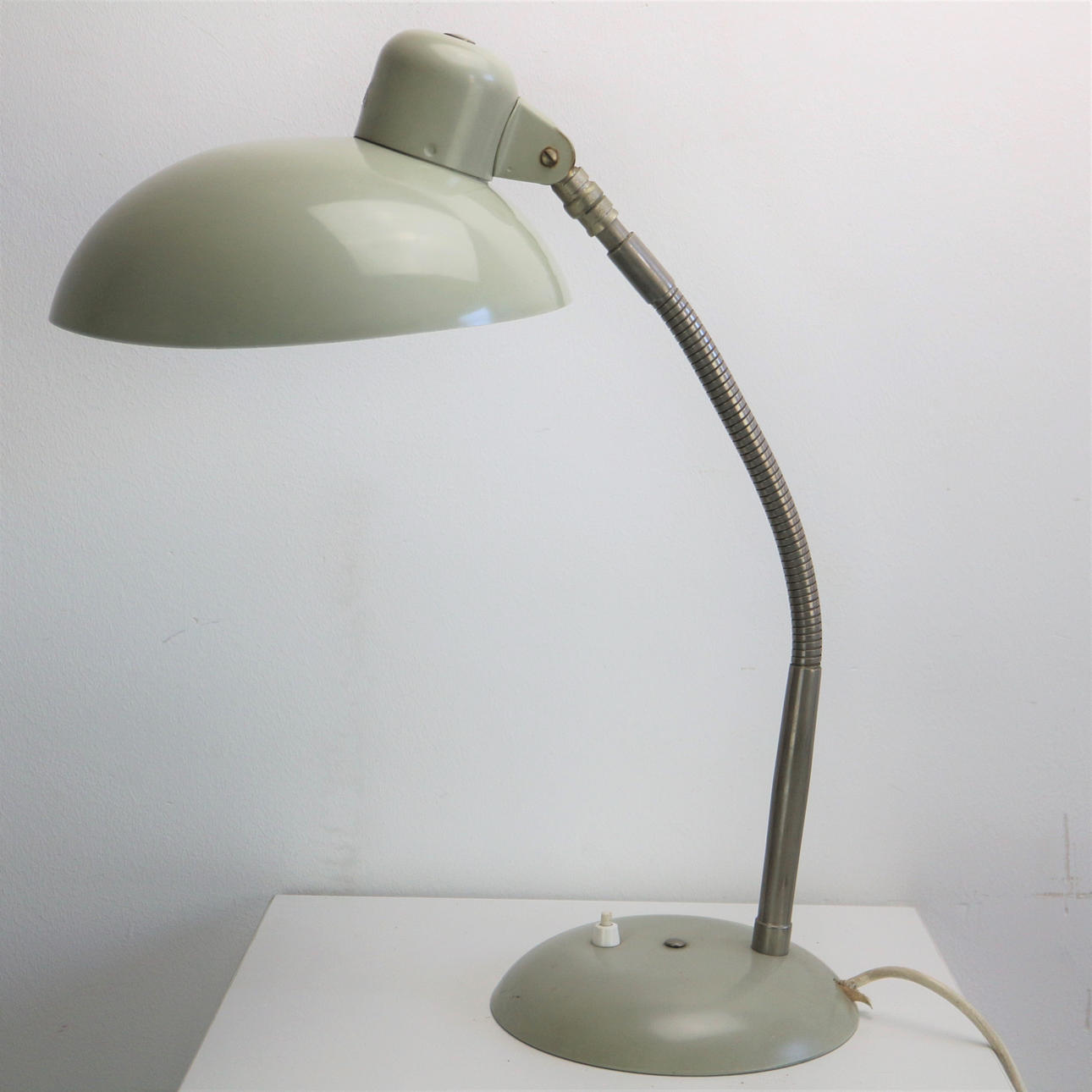 SIS SHABBY BAUHAUS LAMPE.
