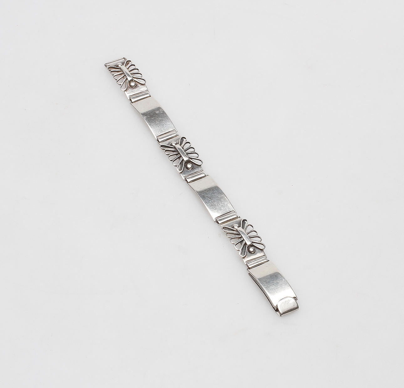 ARMBAND, silver, 1940-tal, vikt ca 31 gram.