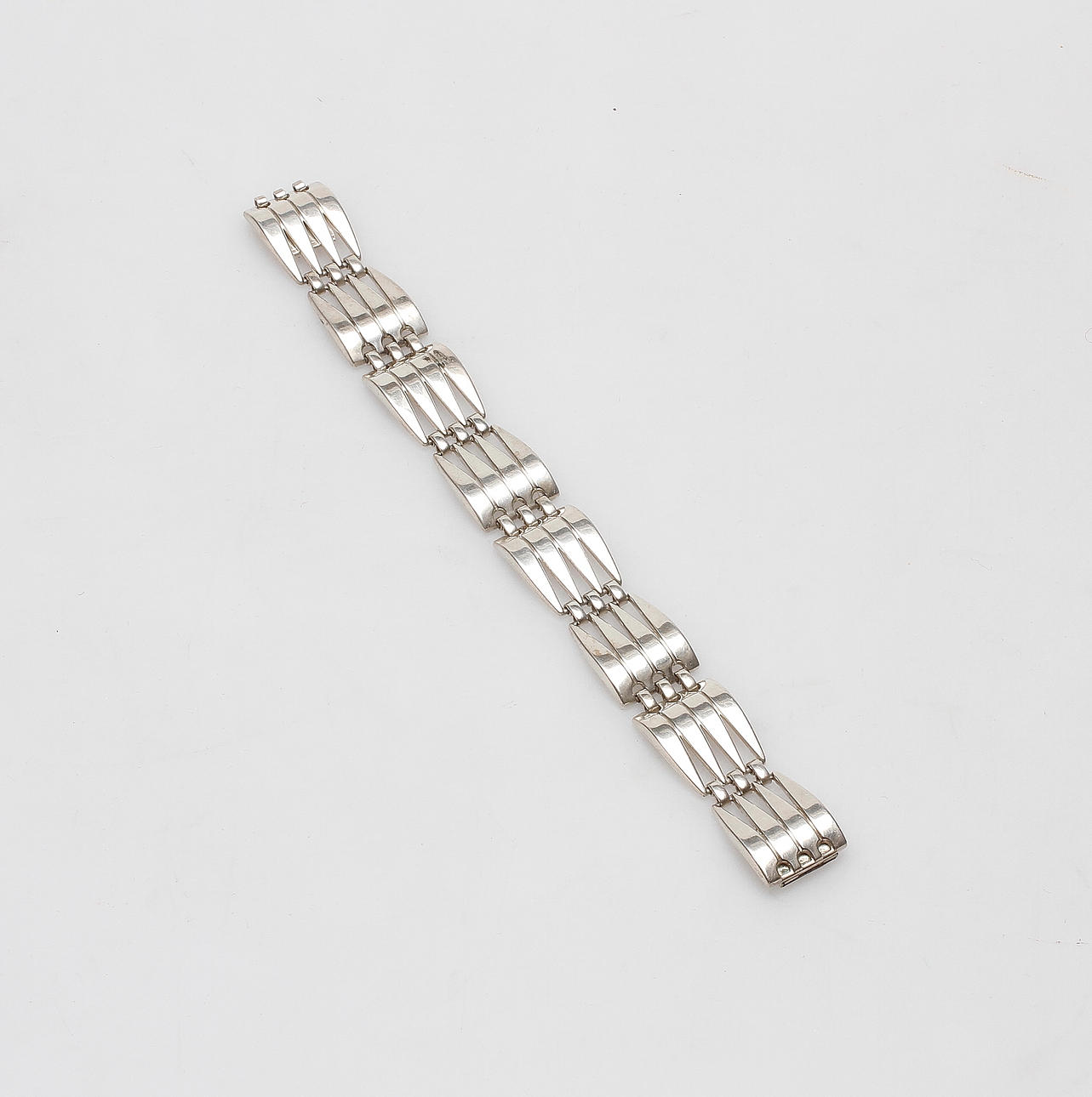 ARMBAND, silver, K&L, 1970-tal. Vikt ca 23 gram.