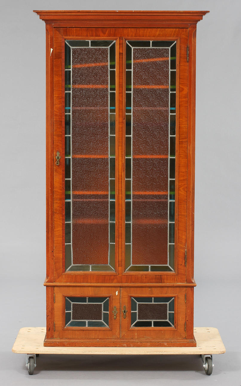 BOKSKÅP, nyrenässans, 1800-talets slut.