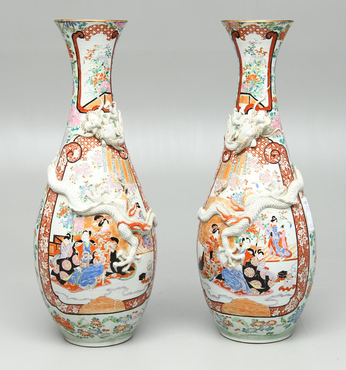 GOLVURNOR, 1 par, porslin, Kina, 18/1900-tal.