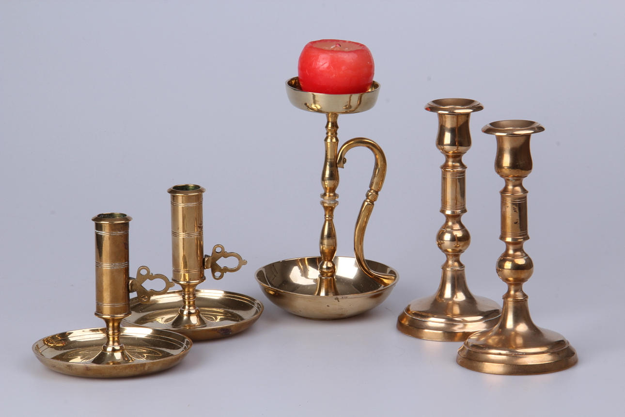 LJUSSTAKAR, 5 st, Mässing, Skultuna, Gusum.