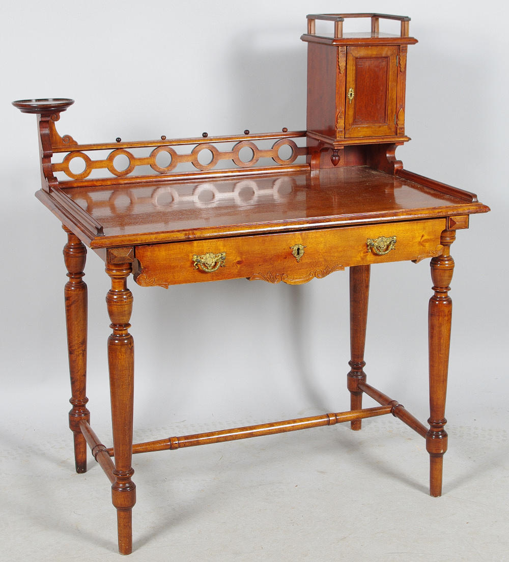 DAMSKRIVBORD, mahogny, nyrenässans, sent 1800-tal.