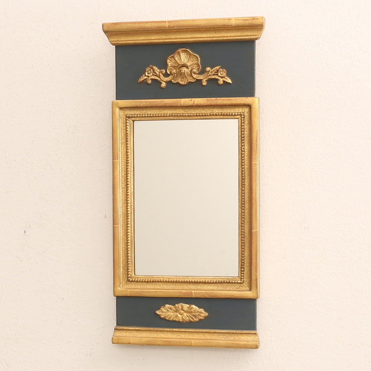 SPEGEL, Karl Johan-stil, 1900-tal.