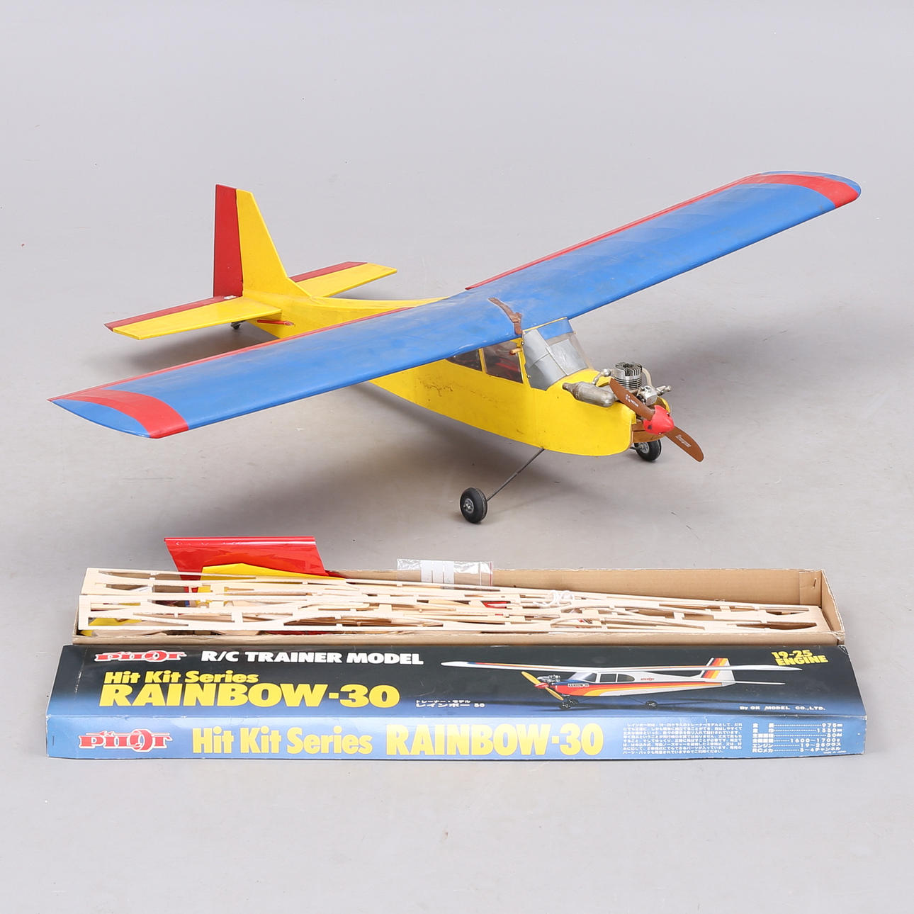 AIRPLONE, R/C-harjoitusmalli, Rainbow-30.