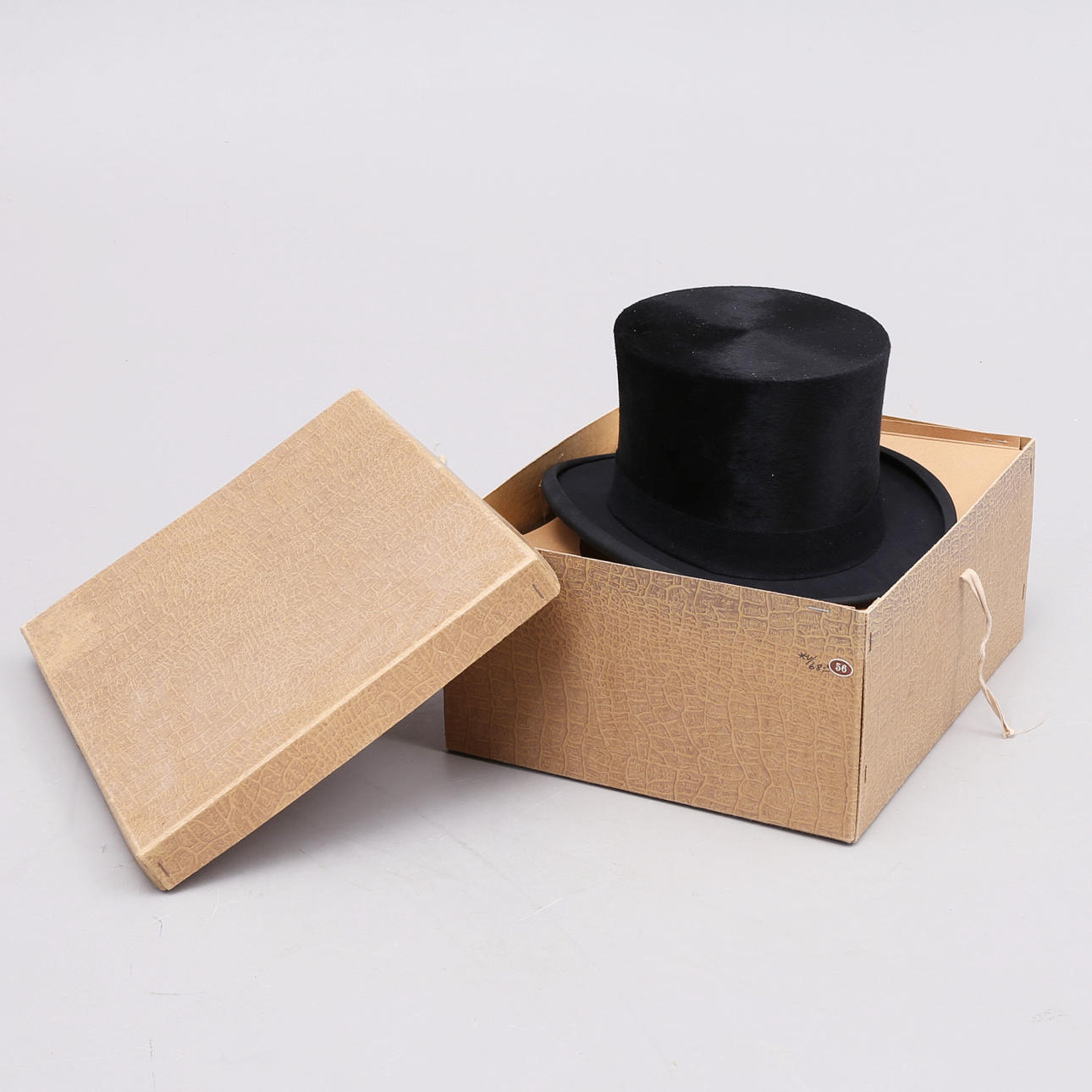 BIG HAT, Non plus ultra, size 56.