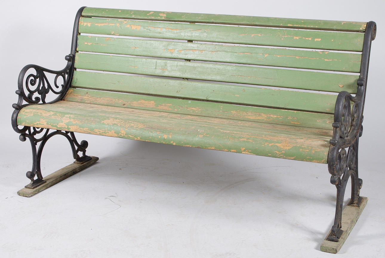 TRÄDGÅRDSBÄNK, gavlar i gjutjärn, tidigt 1900-tal.