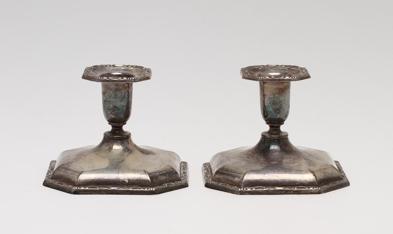 LJUSSTAKAR, 1 par, silver, svenska importstämplar, 1900-tal.