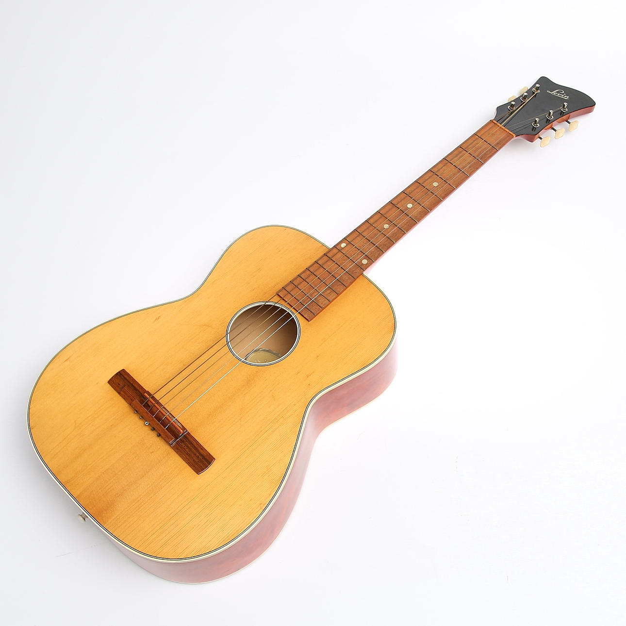 GITARR, Levin, mod nr 26, 1954.