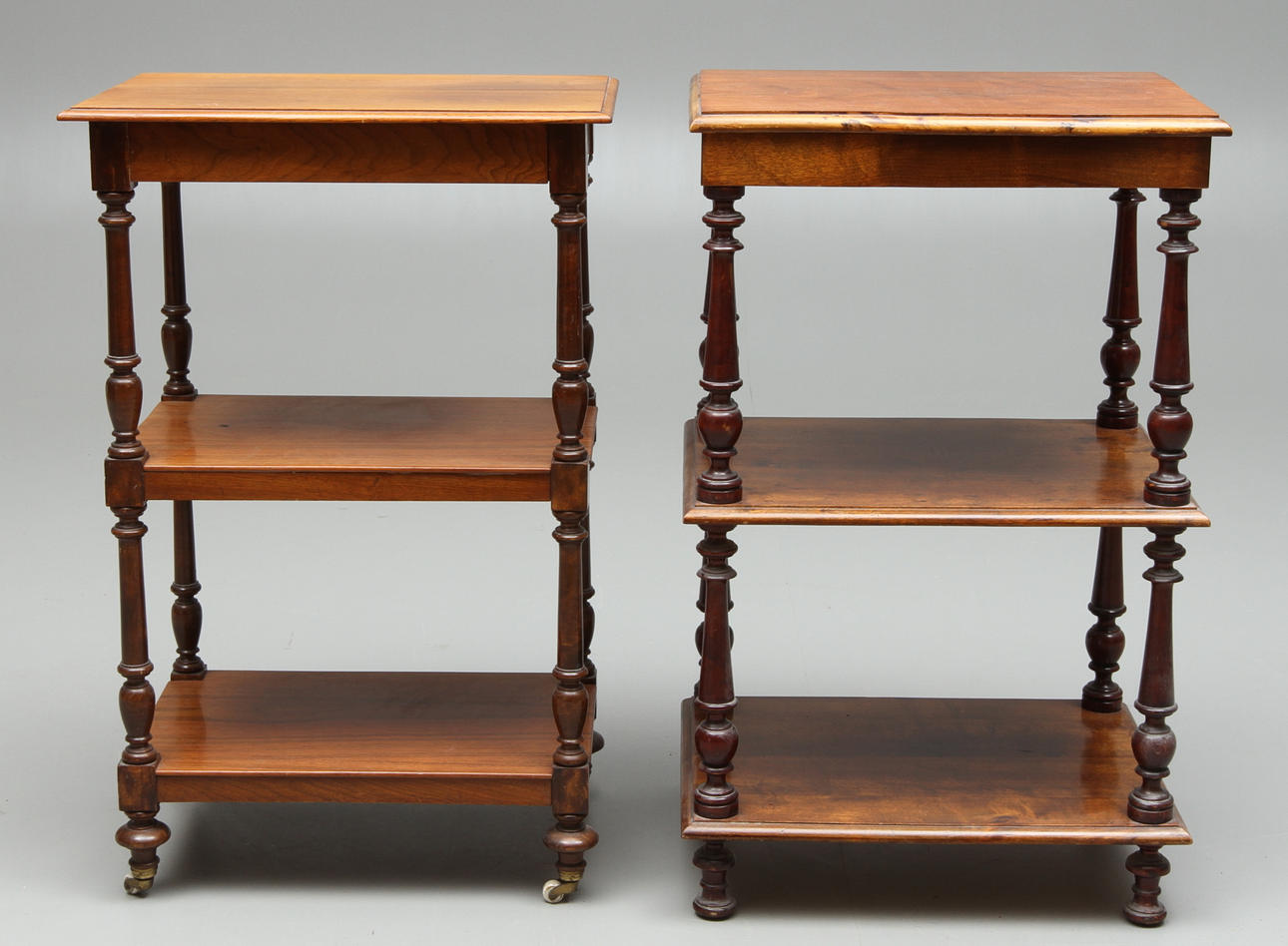 ETAGÈRER, 2 st, nyrenässans, 18/1900-tal.