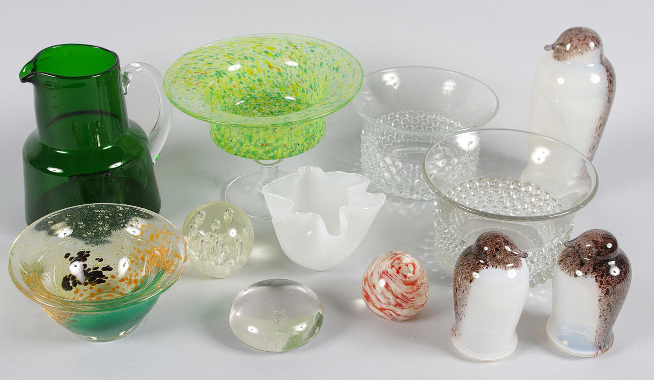 SKÅLAR, BREVPRESSAR MM, konstglas.