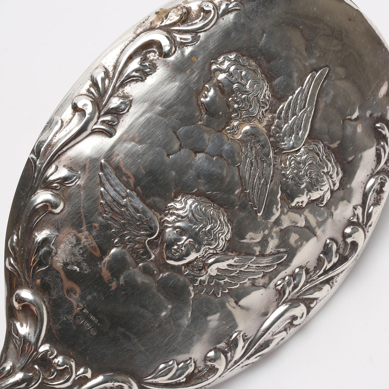HAND MIRROR, silver, Chester, England 1900.