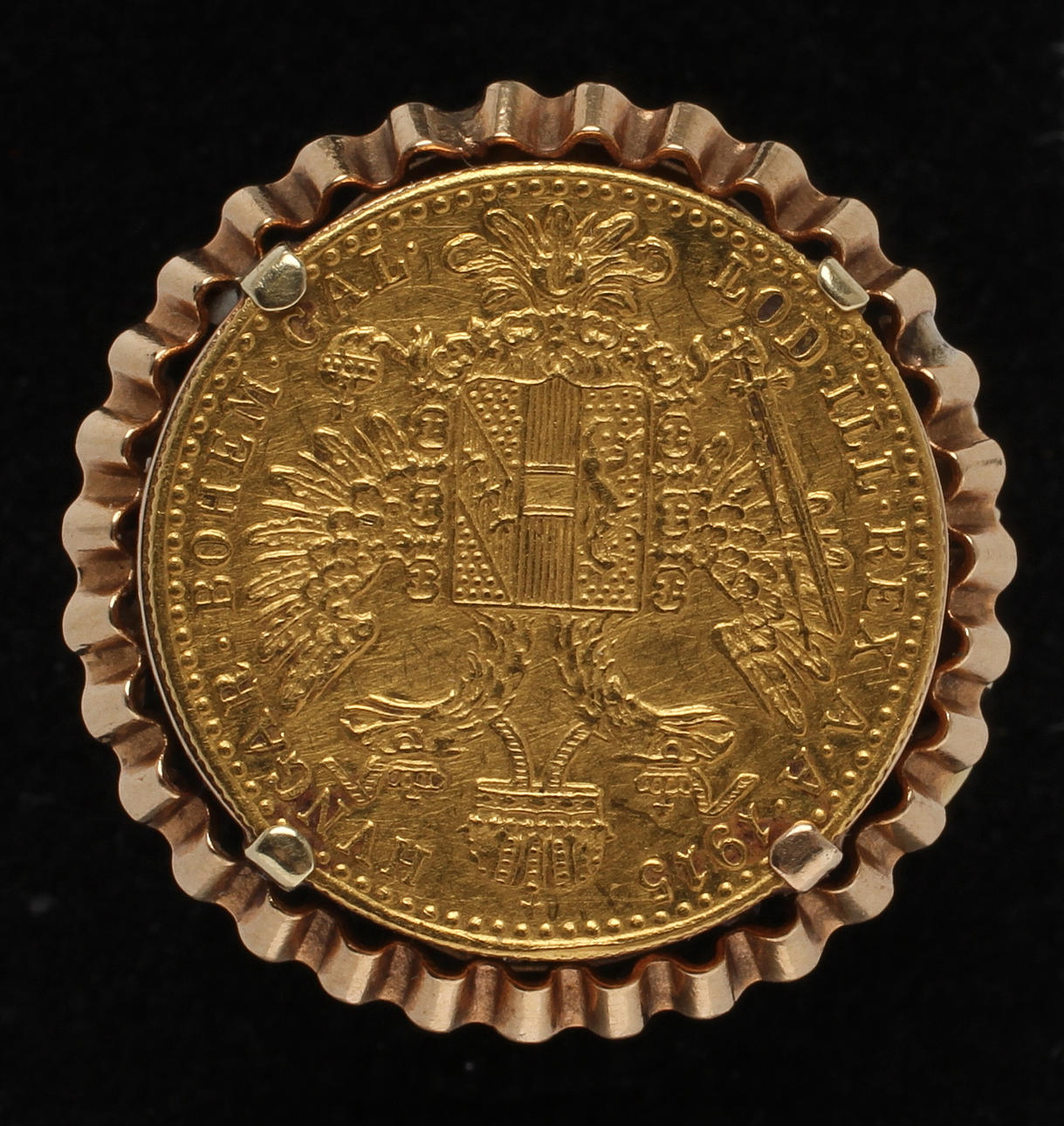 RING, 14k guld med österrikiskt guldmynt 1 dukat. Tot vikt 7,3 g.