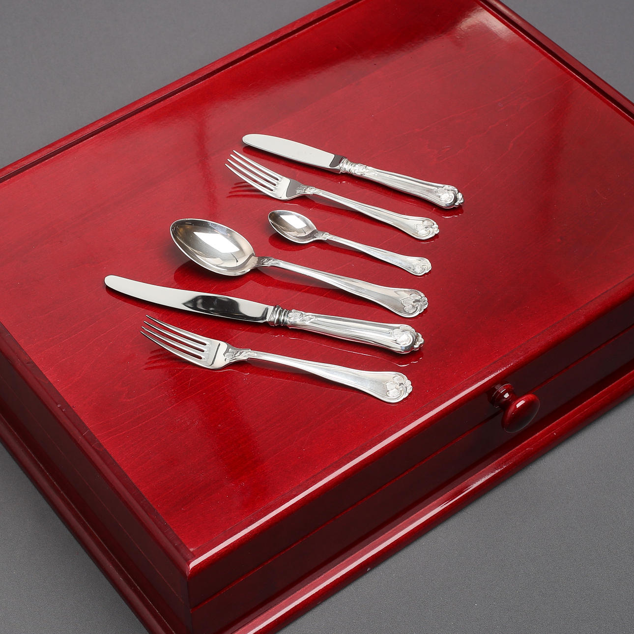 SØLVBESTIK, 37 stk., saksisk model, Mema.