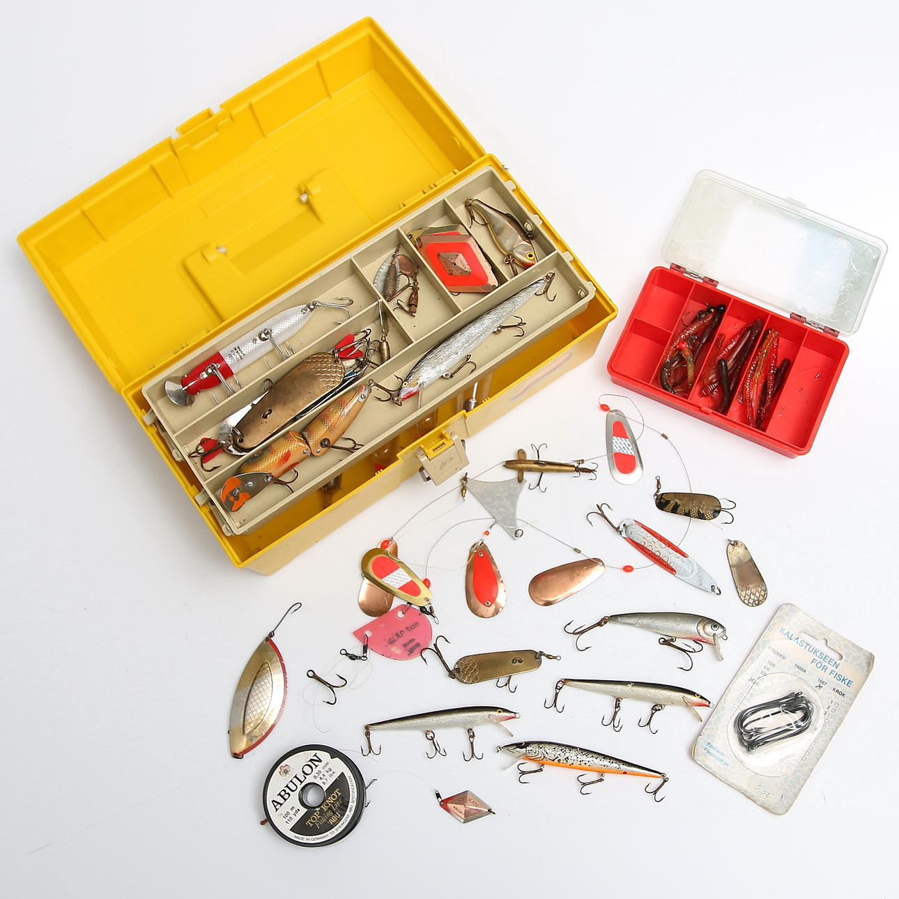 DRAGLÅDA, med beten och vobblers, 1900-tal.