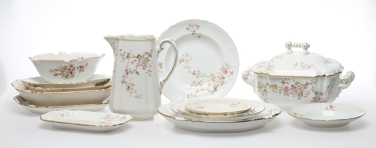 MATSERVIS, ca 64 delar, porslin, "Hagtorn", Gustavsberg.