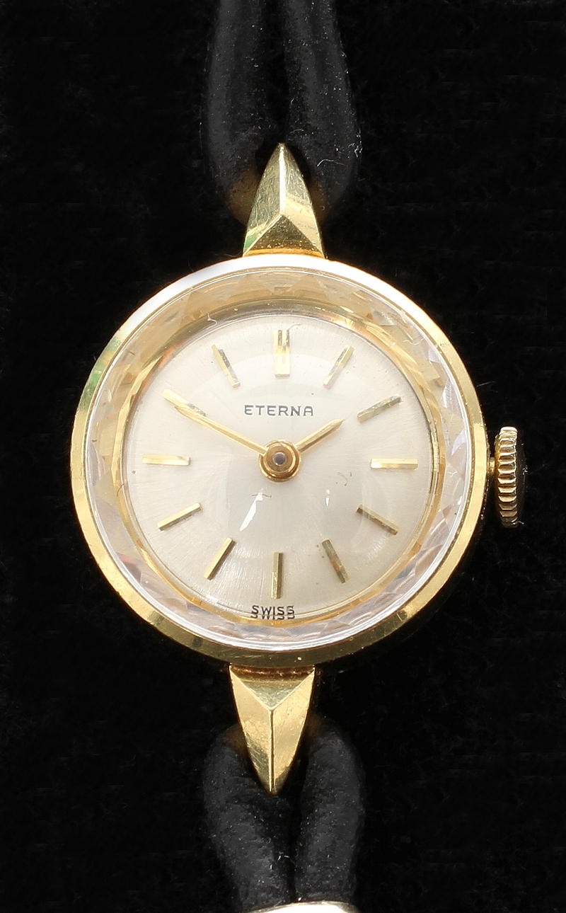 DAMARMBANDSUR, Eterna, boett 18k guld.