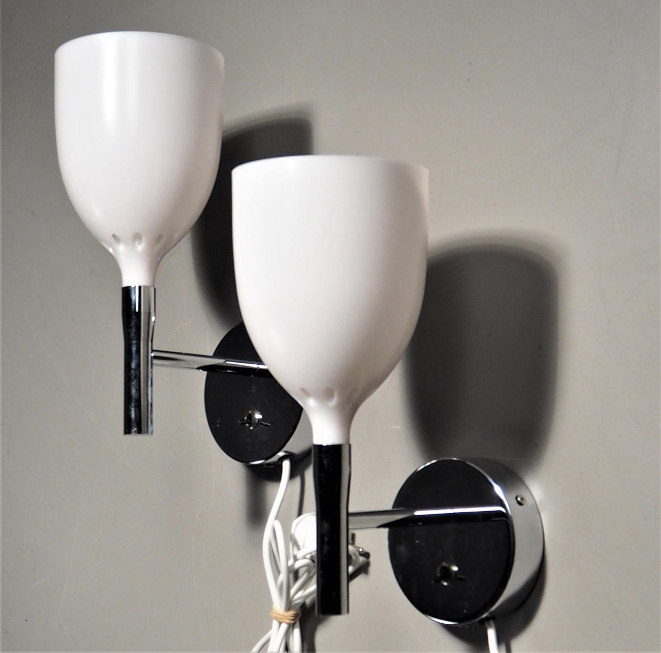 LÁMPARAS DE PARED, pareja, Light Contract, Italia.