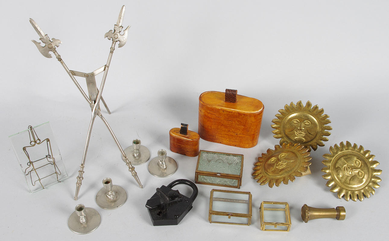 FOTORAMAR, ÄLDRE HÄNGLÅS M.M.