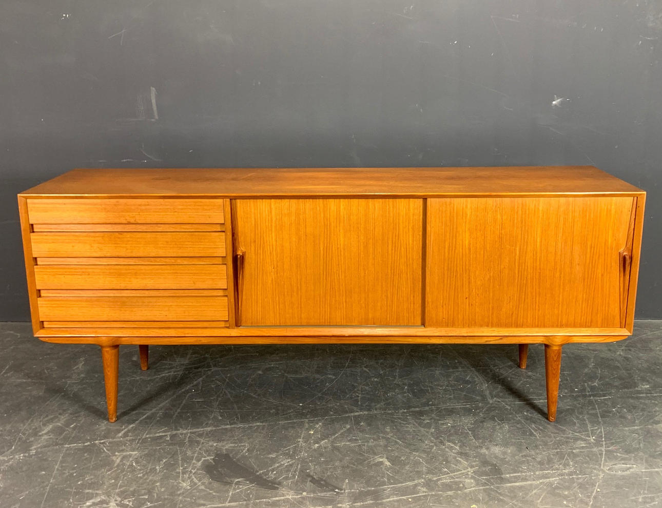 OMANN JUNIOR. SKÆNK NR. 18.