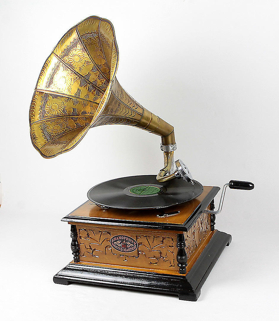 TRATT GRAMMOFON, 2. 1900-talets hälft.