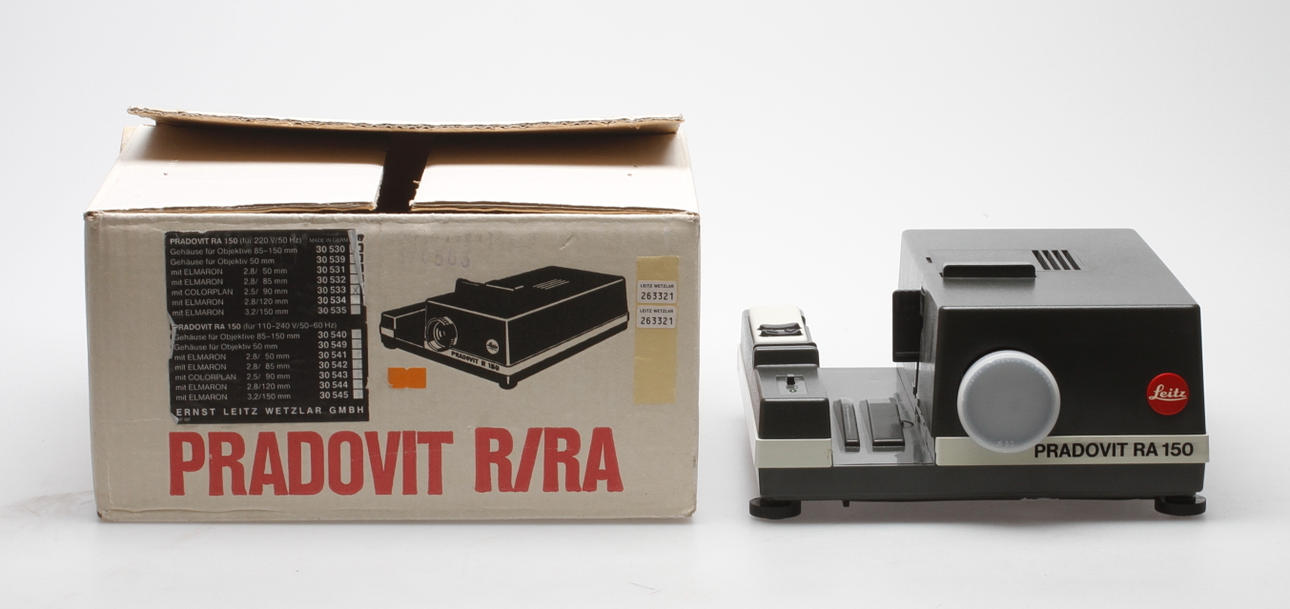 DIAPROJEKTOR, Leitz Pradovit RA 150.