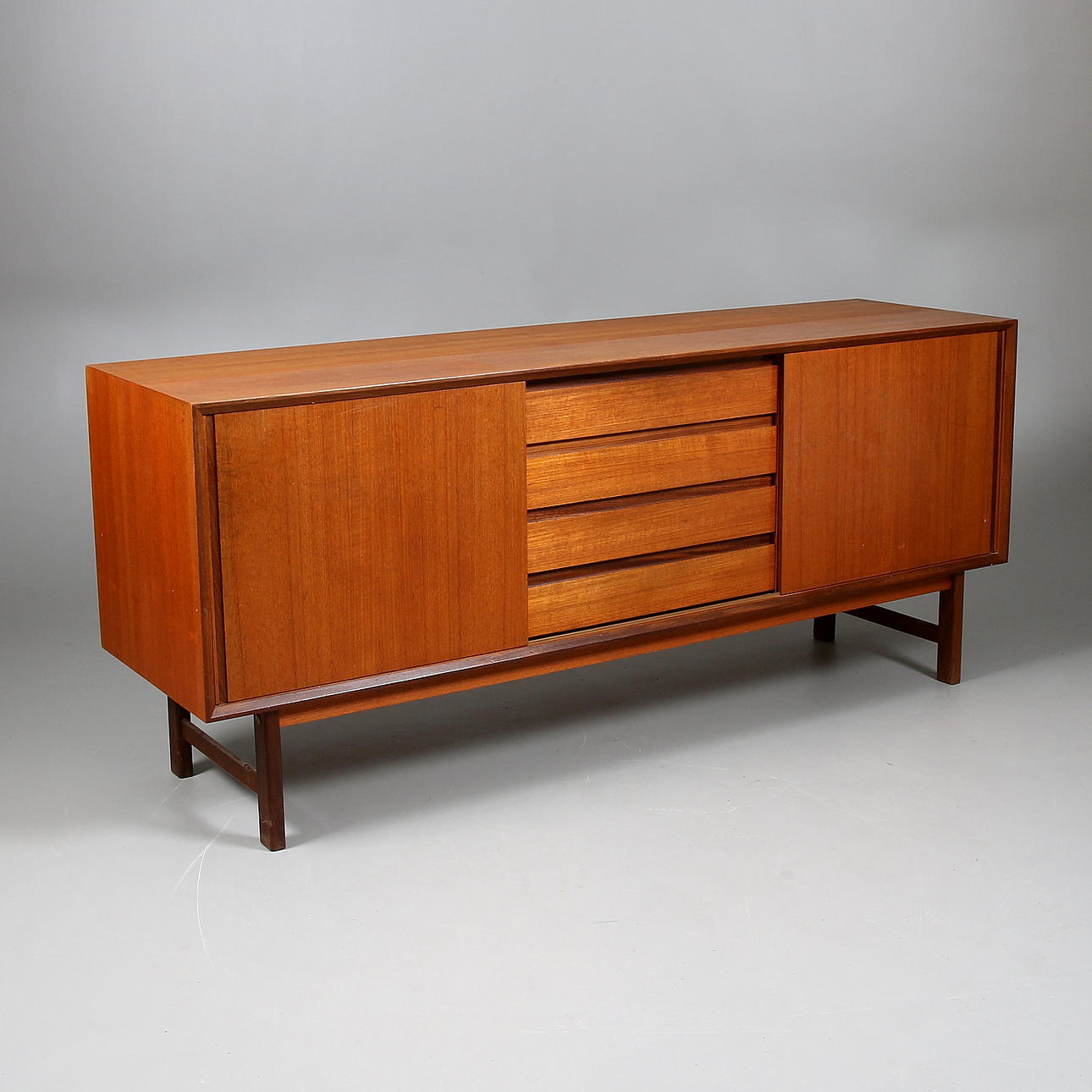 SIDEBOARD, teak, 1960-tal.