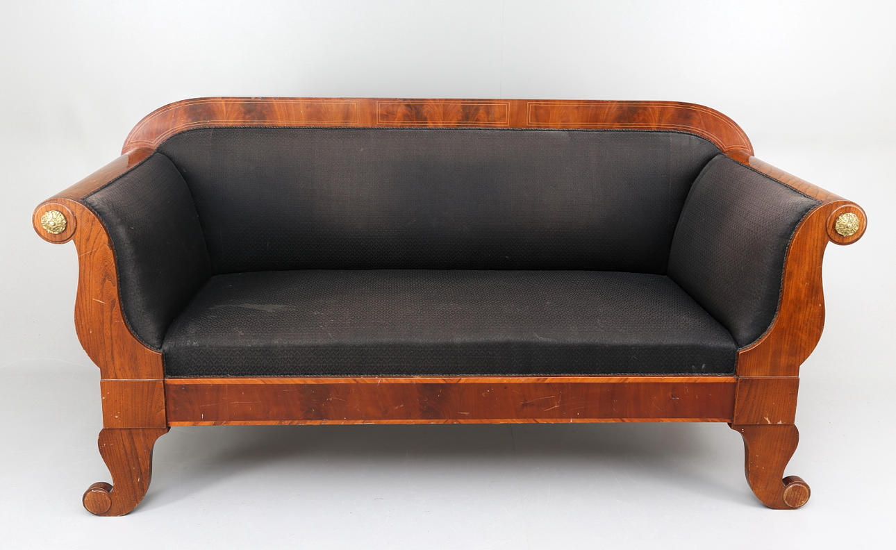 SOFFA, Empire omkring 1810.