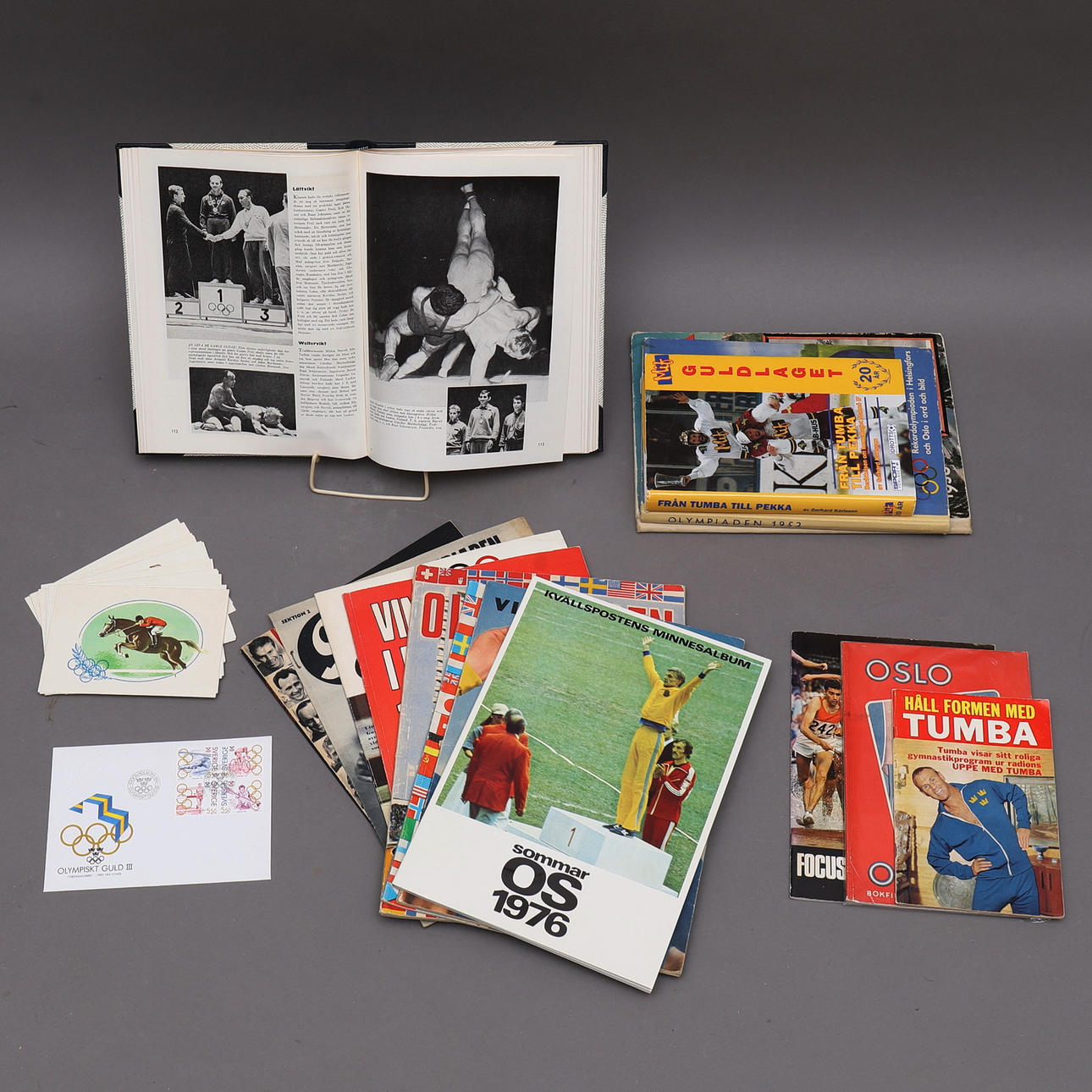 BOOKS & PAPERS & postcards, 30 pieces Olympic Games.