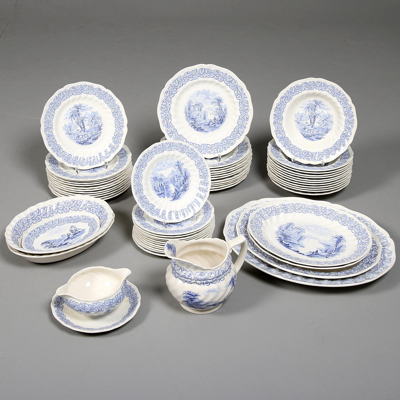 MATSERVIS, 55 delar, porslin, "Geneva" Royal Doulton. England. 1900-talets mitt.