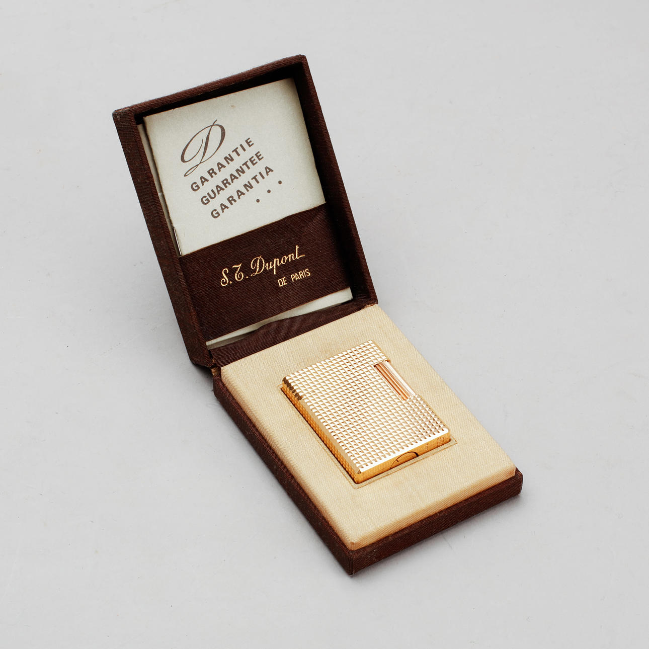 LIGHTER, Dupont de Paris.