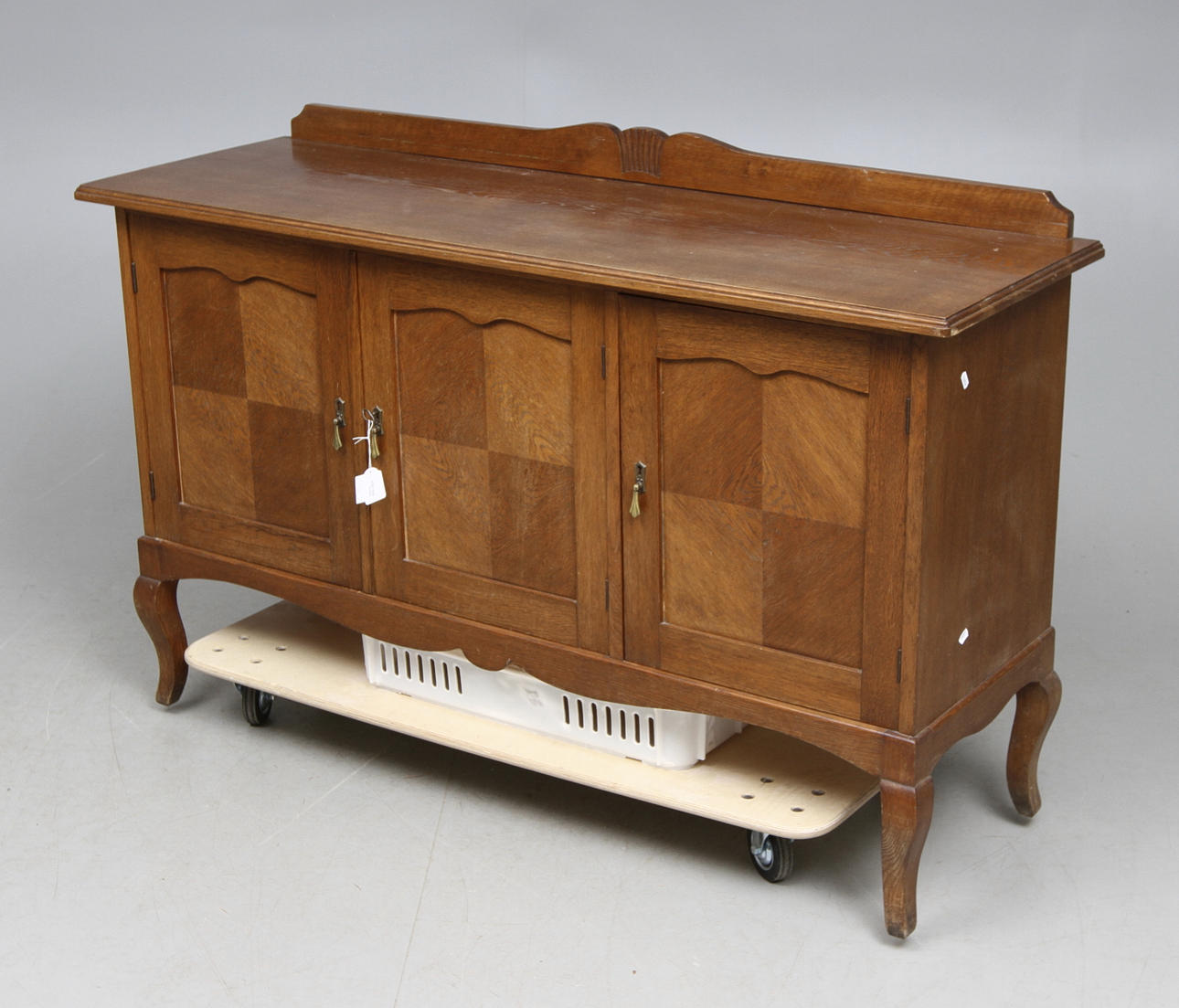 SIDEBOARD, barockstil, 1900-talets första kvartal.