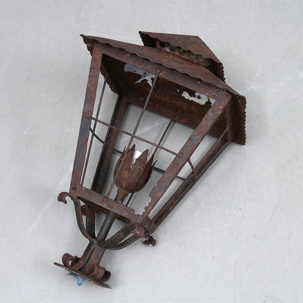 LYKTA, för el, 1900-tal.